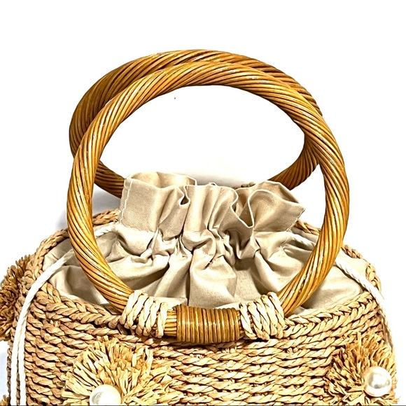 New NWT Woven Straw Pearl Round Bucket Bag - Picture 5 of 14
